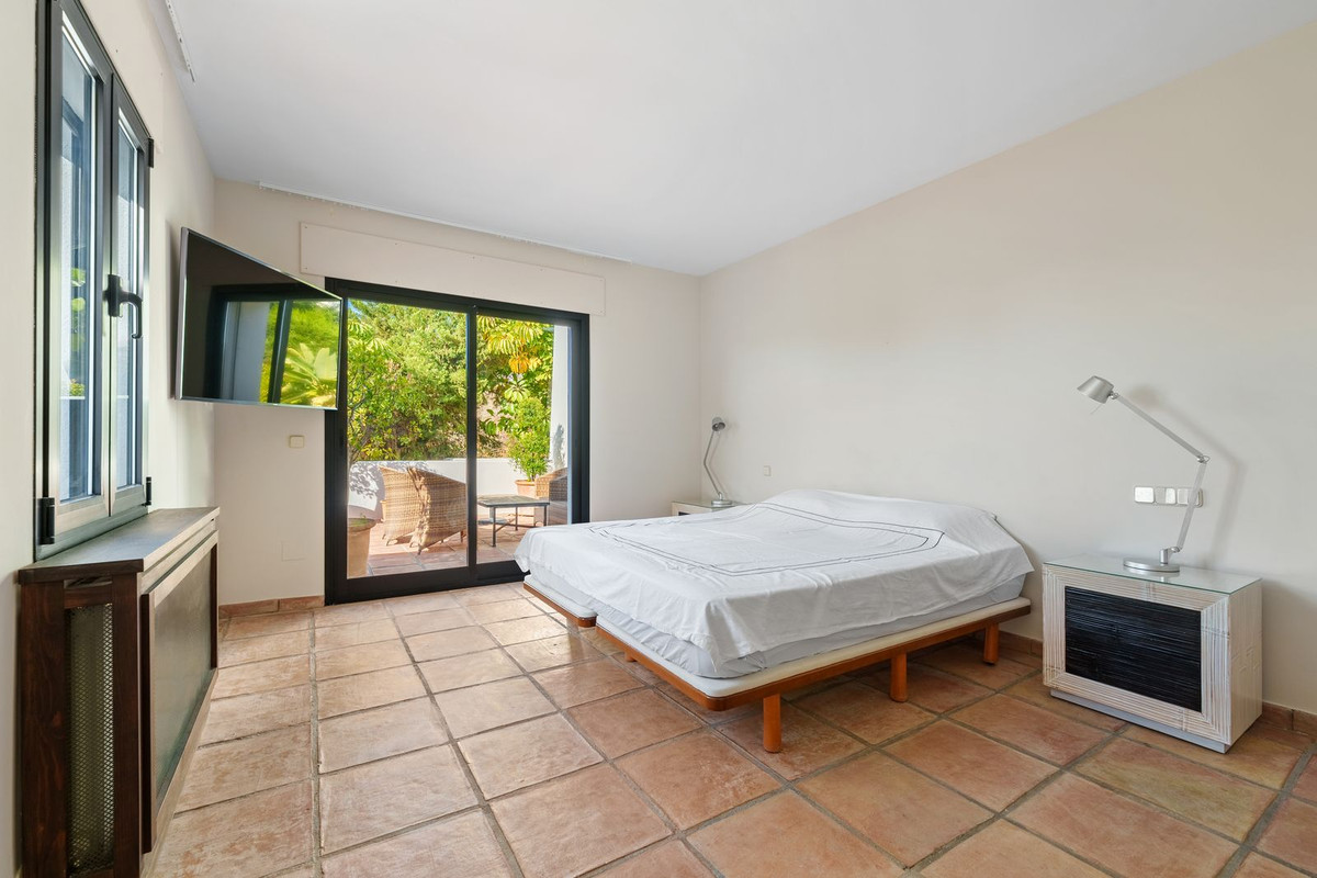 9 Bedroom Villa in Benahavís - Foto 23