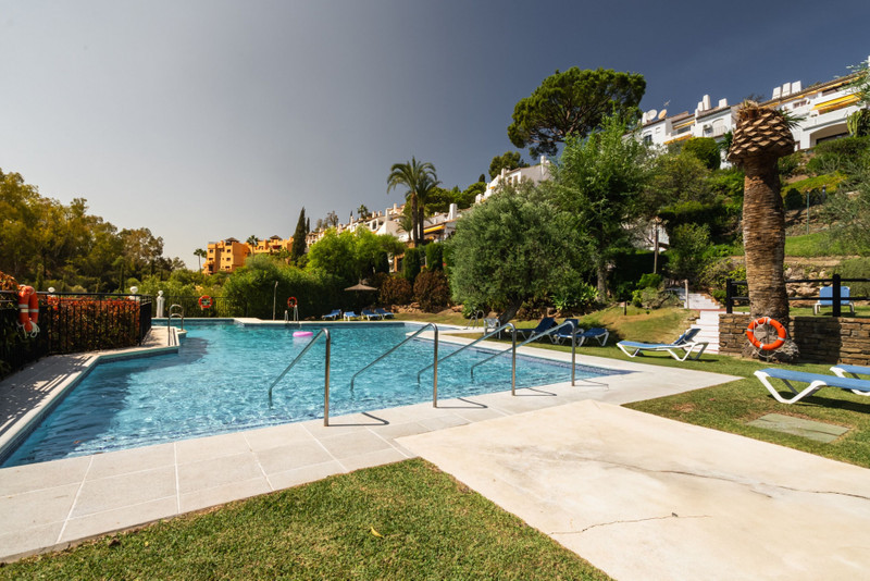 3 Bedroom Apartment in Benahavís - Photo 26