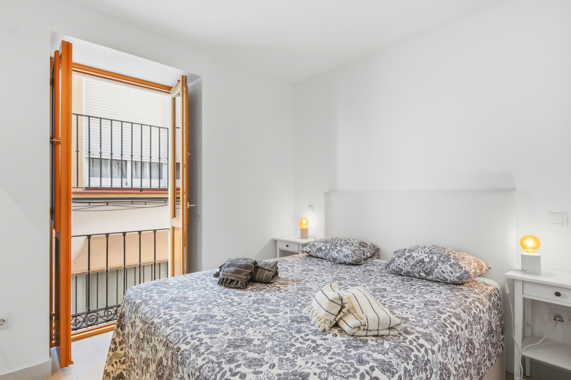 5 Bedroom Townhouse in Estepona - Фото 7