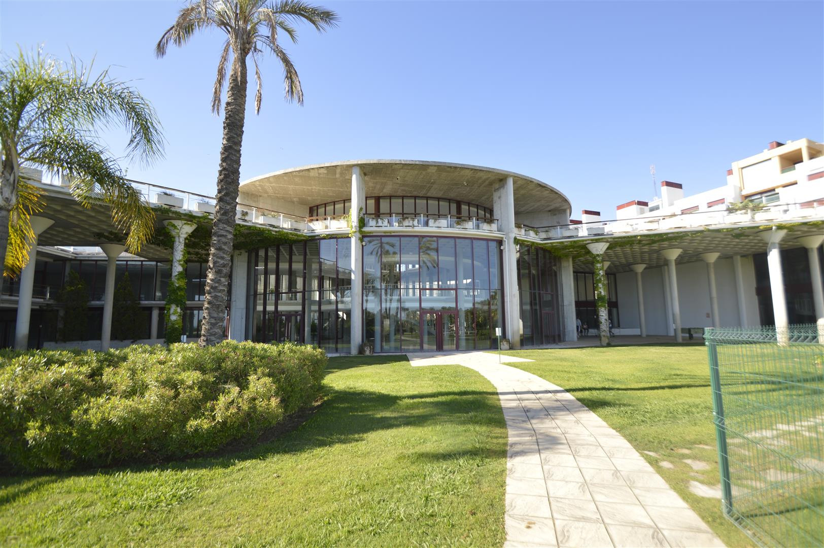 1 Bedroom Apartment in Estepona - Photo 28