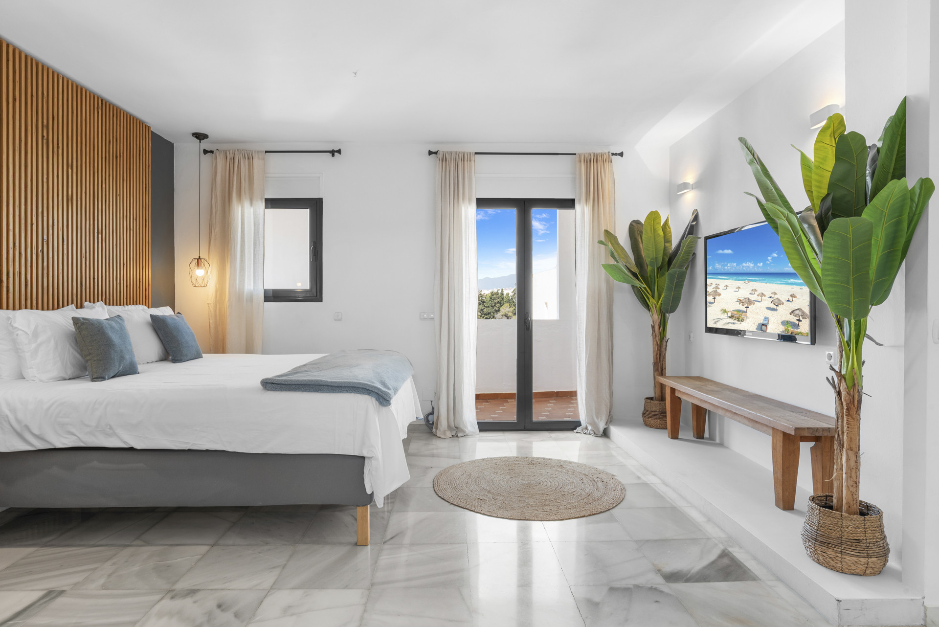 6 Bedroom Villa in Marbella - Photo 5