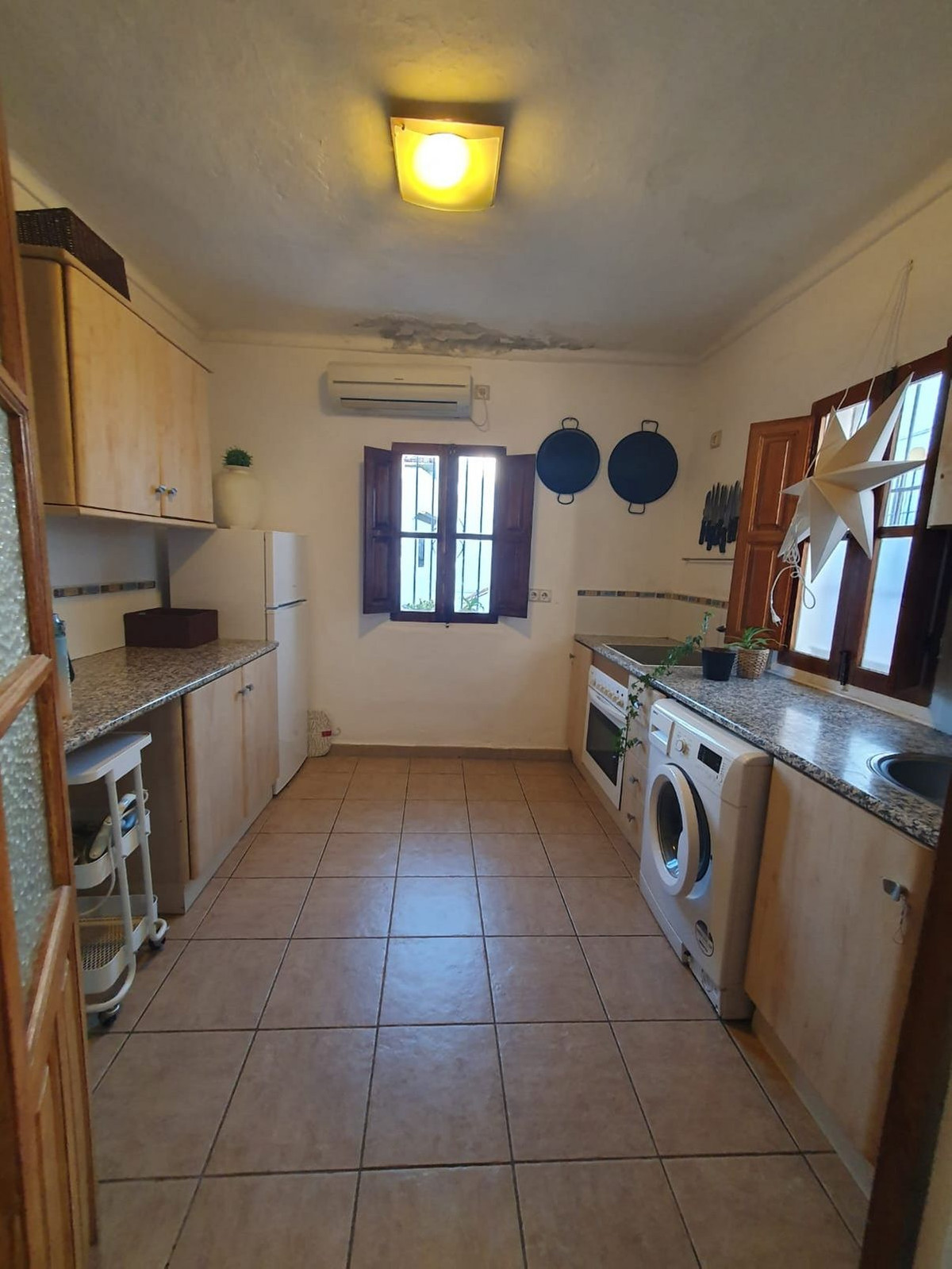 3 Bedroom Townhouse in Guaro - Photo 20