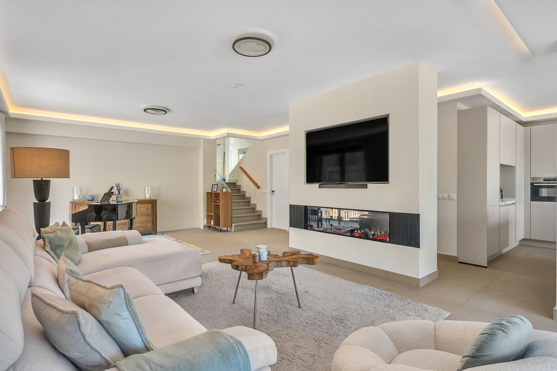 4 Bedroom Villa in San Pedro de Alcántara - Photo 4