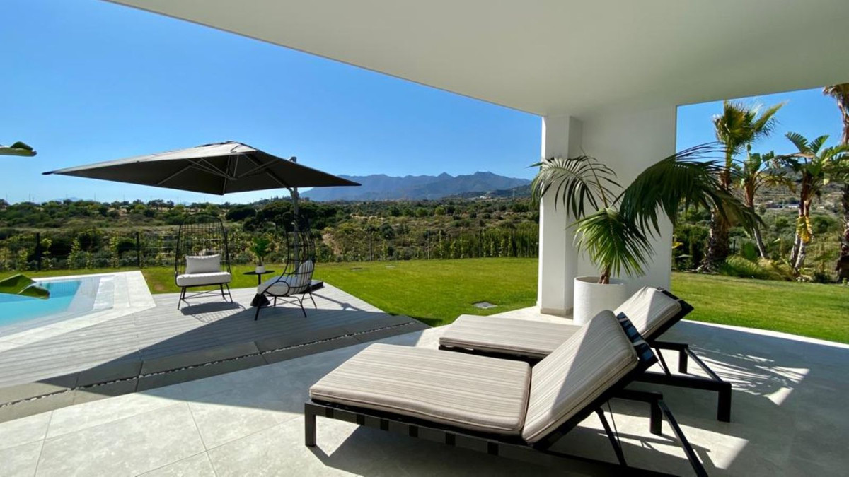 4 Bedroom Villa in Marbella - Photo 18