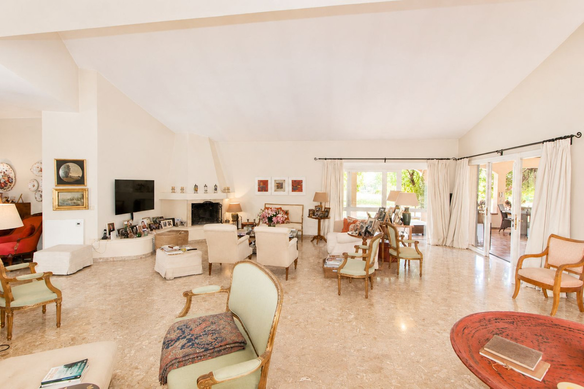 4 Bedroom Villa in Benahavís - Foto 26