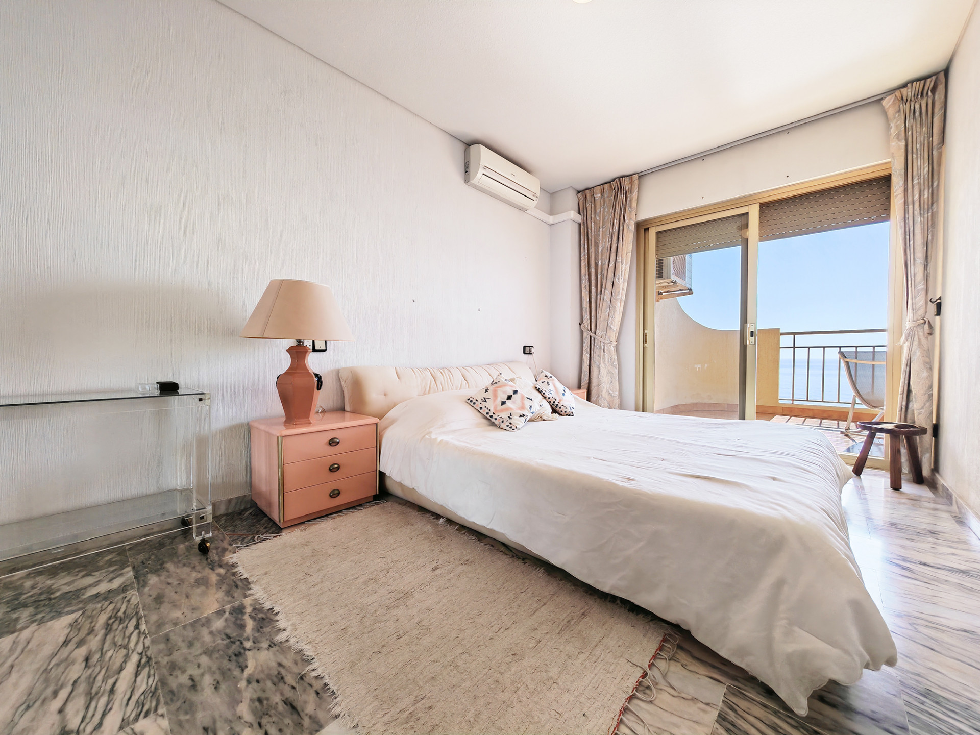 5 Bedroom Apartment in Fuengirola - Photo 14