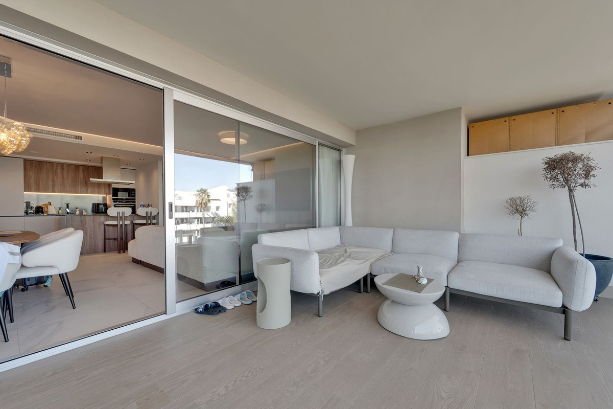3 Bedroom Apartment in San Pedro de Alcántara - Photo 6
