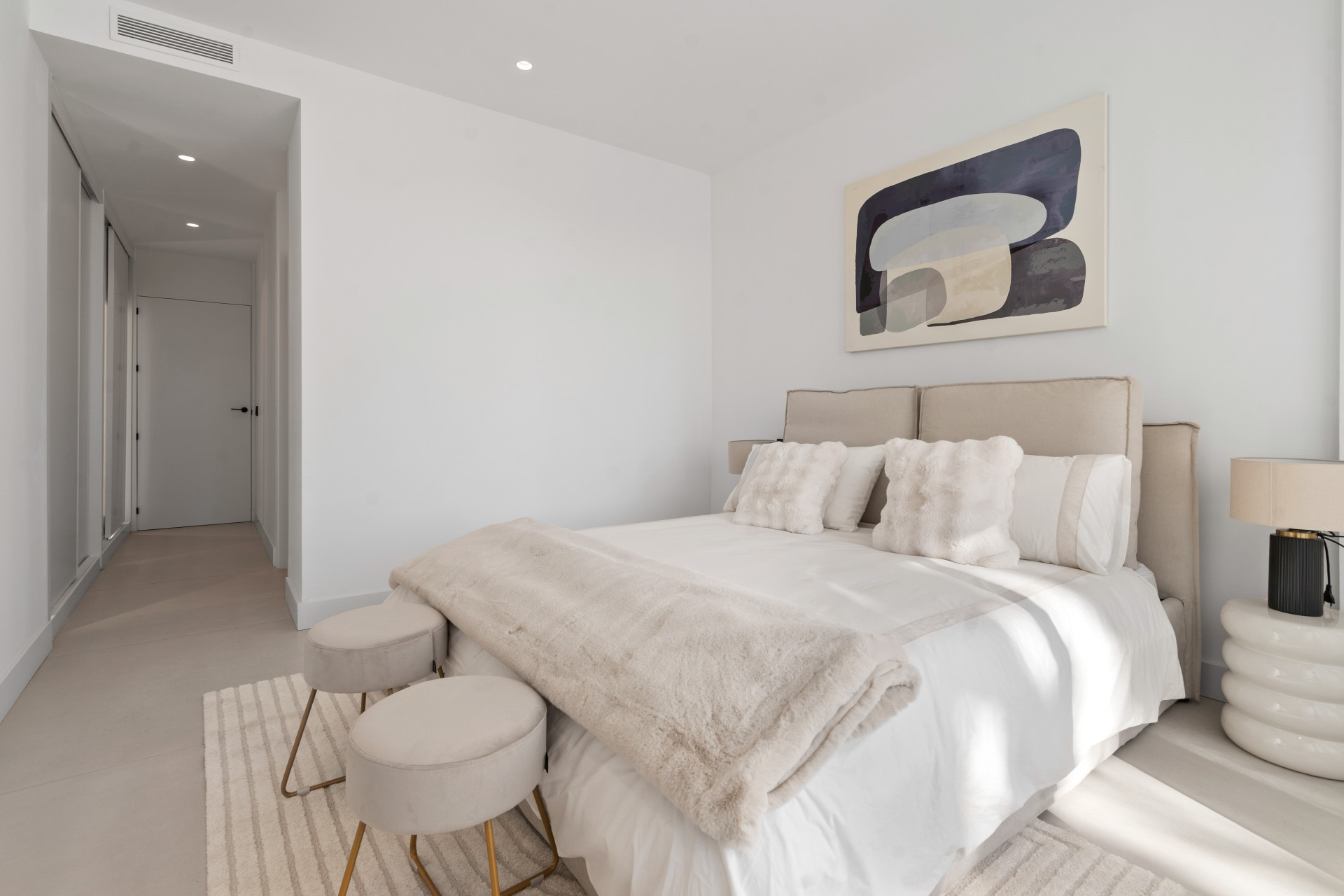 4 Bedroom Townhouse in Estepona - Photo 15