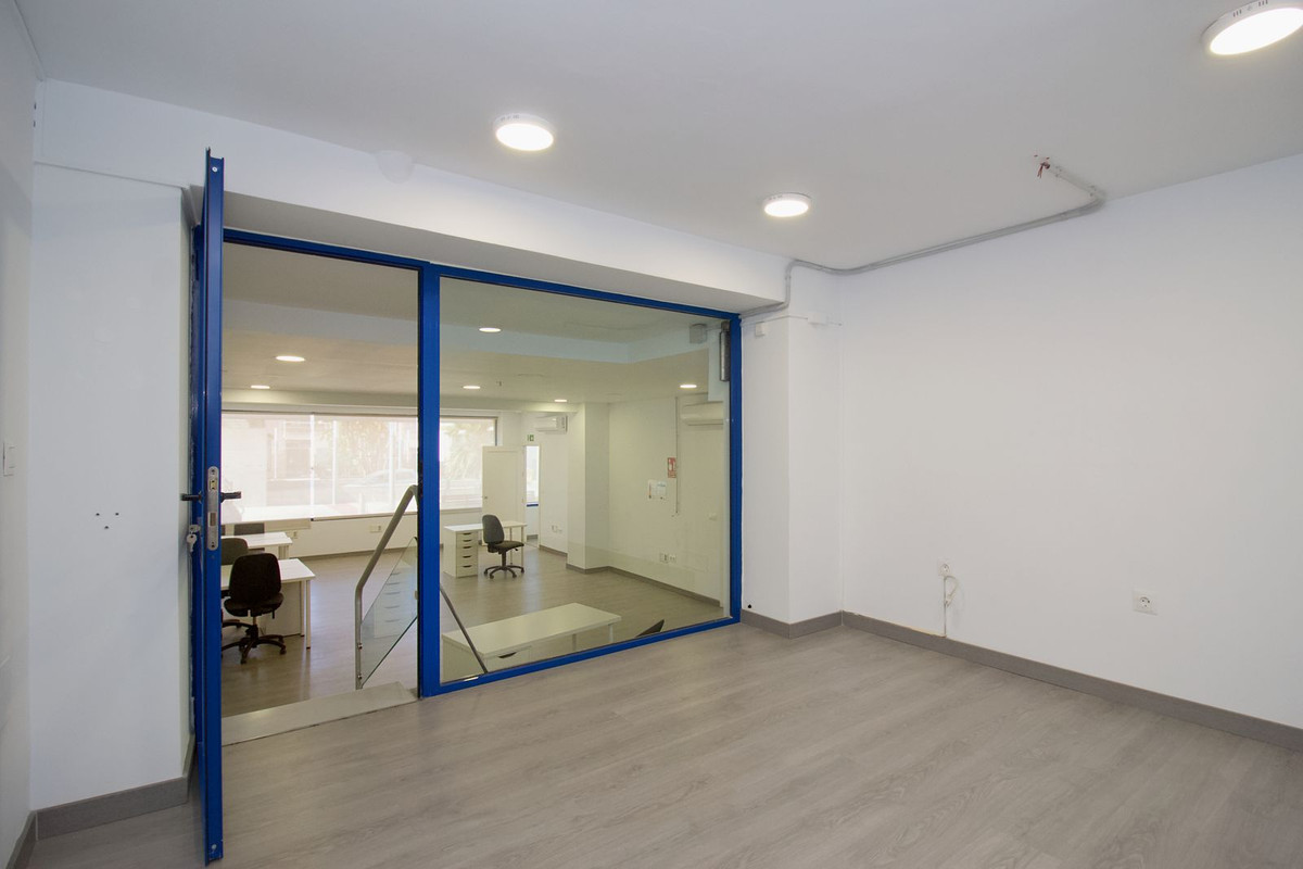Locale commerciale a Malaga, Spagna – Foto 7