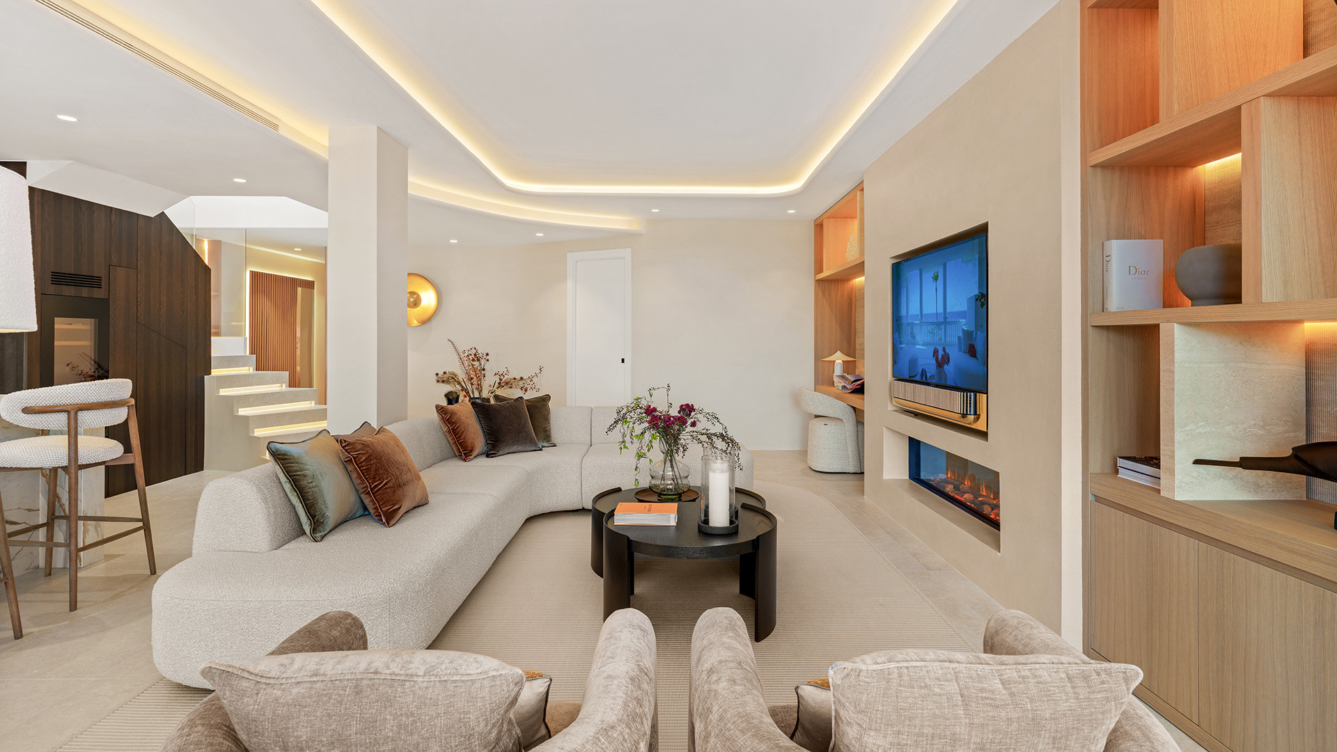 3 Bedroom Penthouse in Estepona - Photo 9