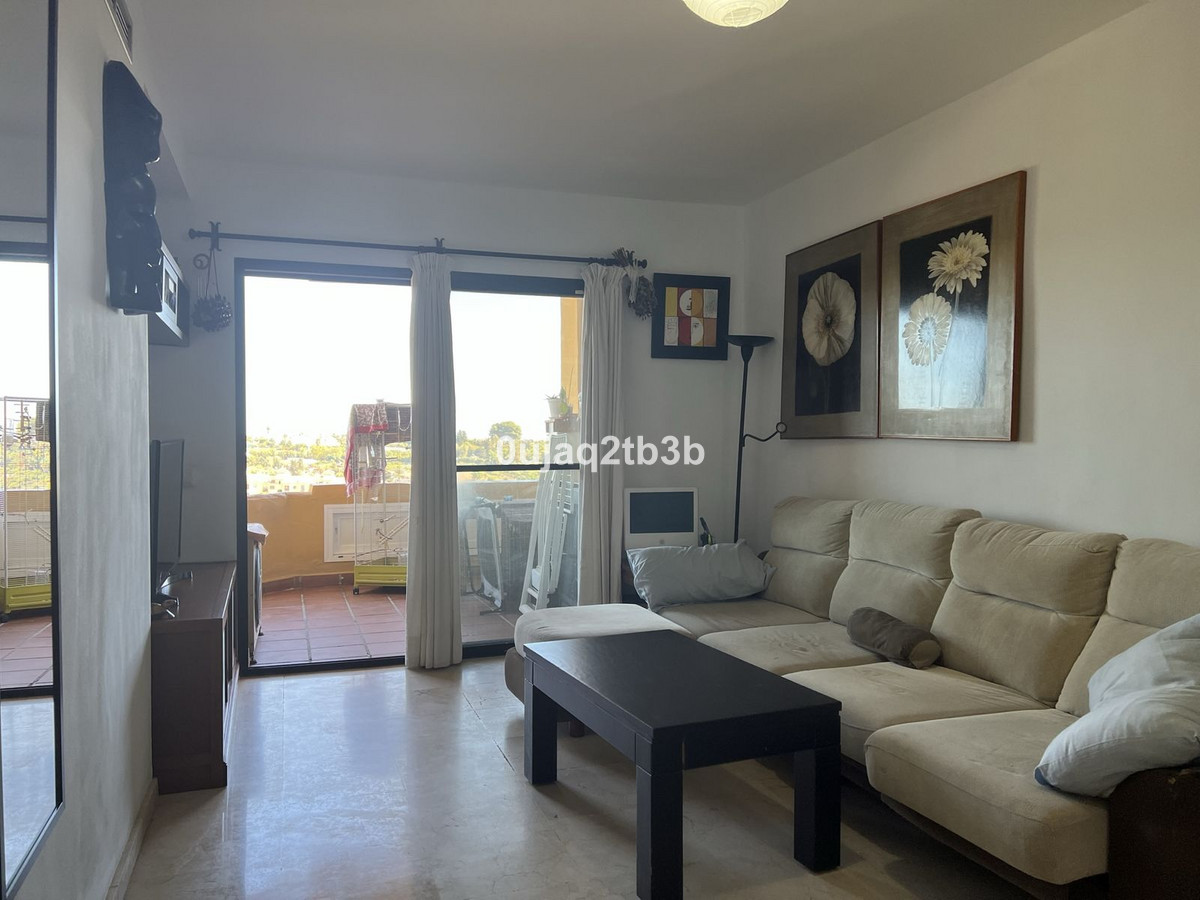2 Bedroom Apartment in Estepona - Photo 19