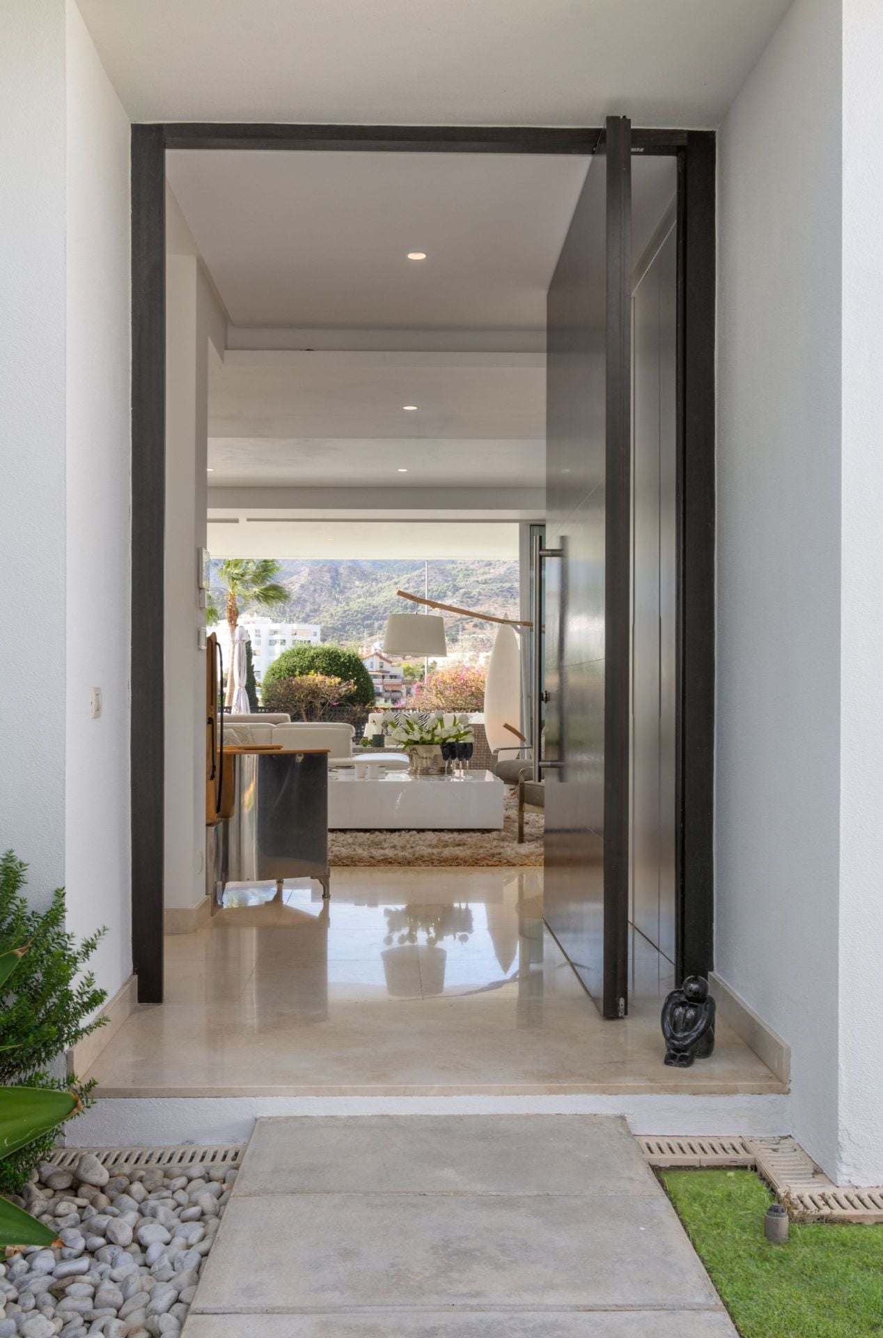 3 Bedroom Villa in Marbella - Photo 4