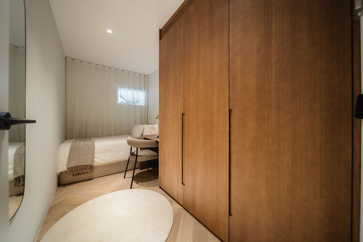 3 Bedroom Apartment in Marbella - Photo 21