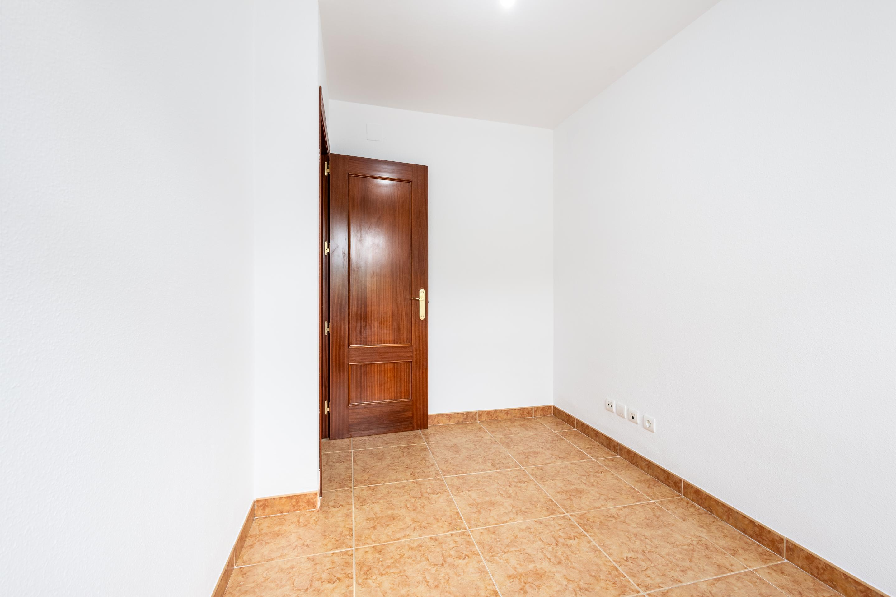 3 Bedroom Apartment in Alhaurín de la Torre - Photo 9