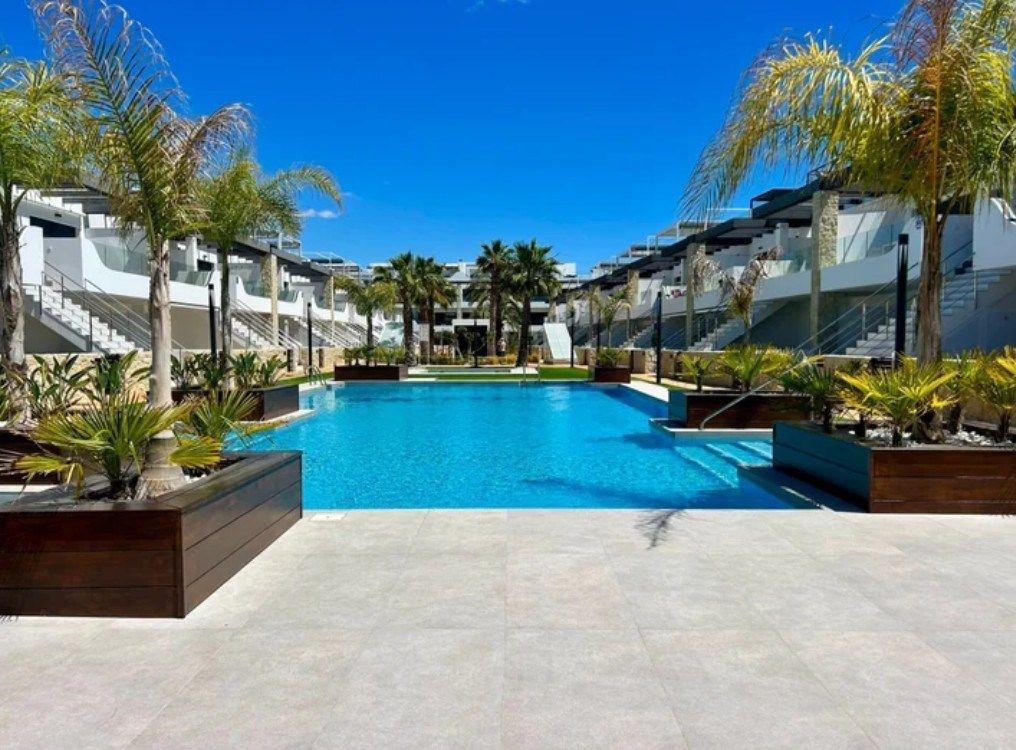 Apartamento com 3 quartos com piscina em Alicante, Espanha – Foto 24