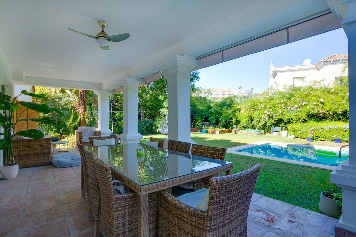 3 Bedroom Villa in Estepona - Foto 7