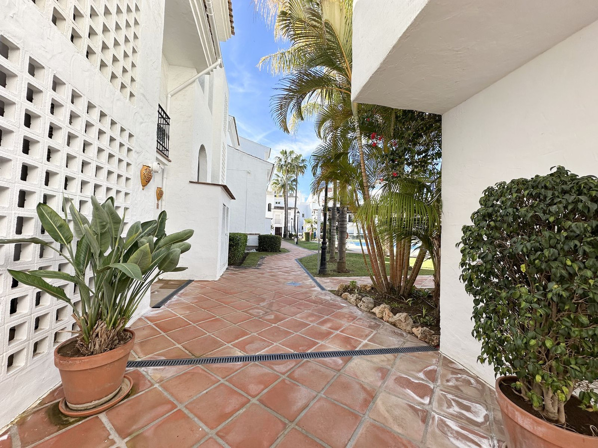 3 Bedroom Apartment in San Pedro de Alcántara - Photo 19
