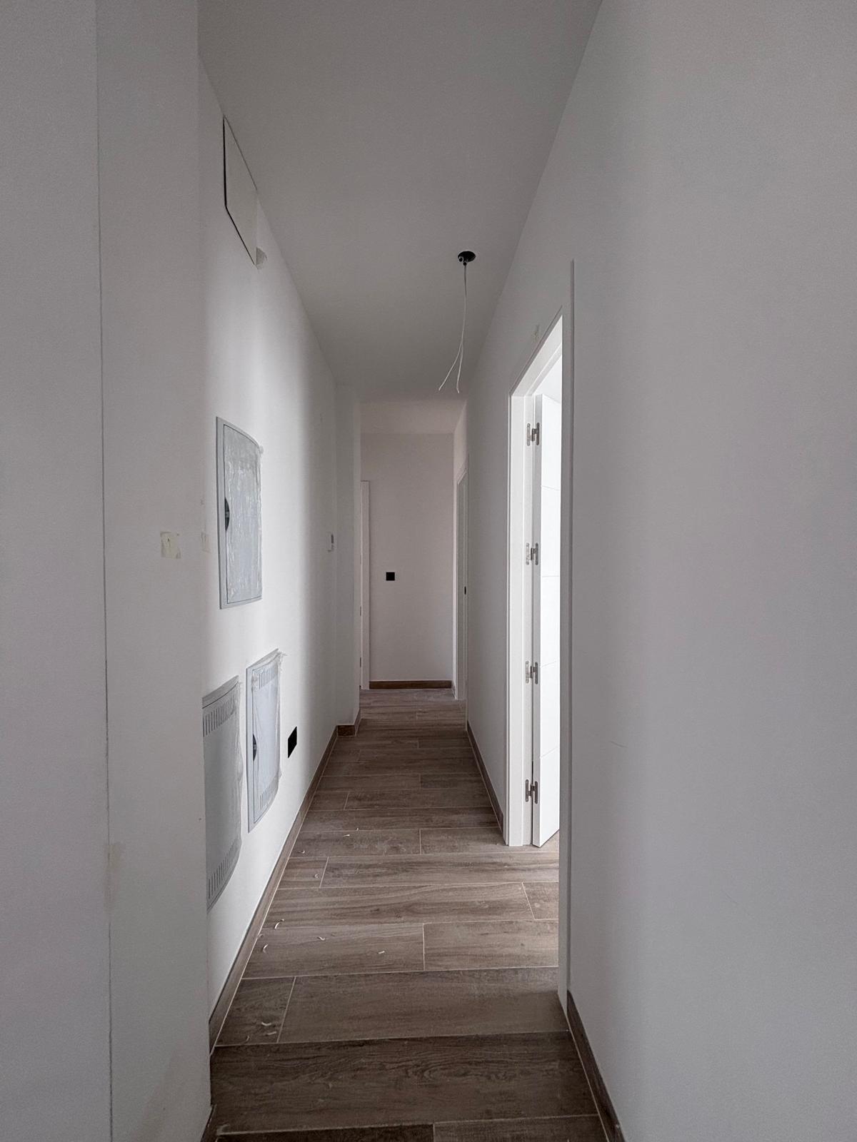 3 Bedroom Penthouse in Fuengirola - Photo 5