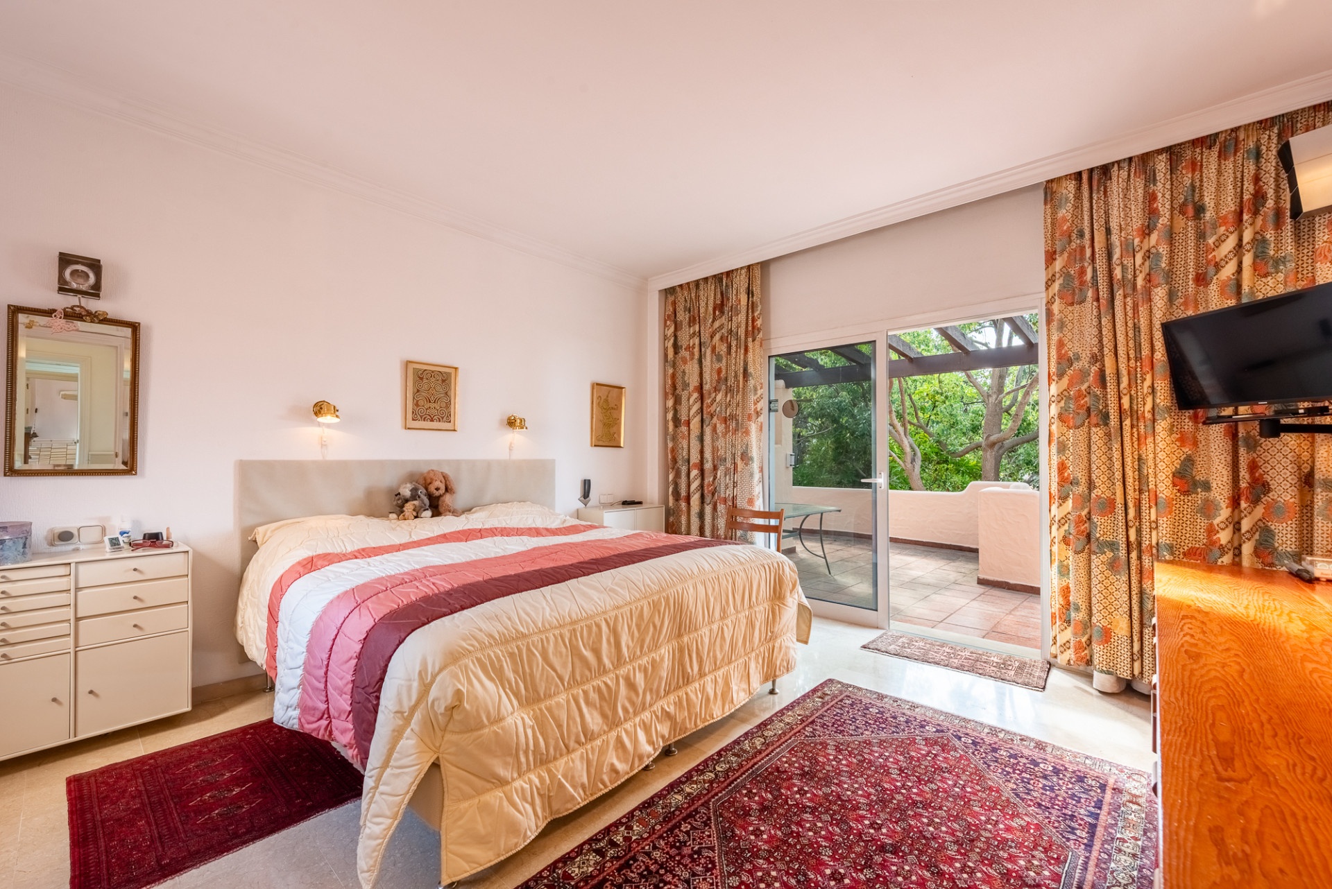 4 Bedroom Villa in Estepona - Photo 18