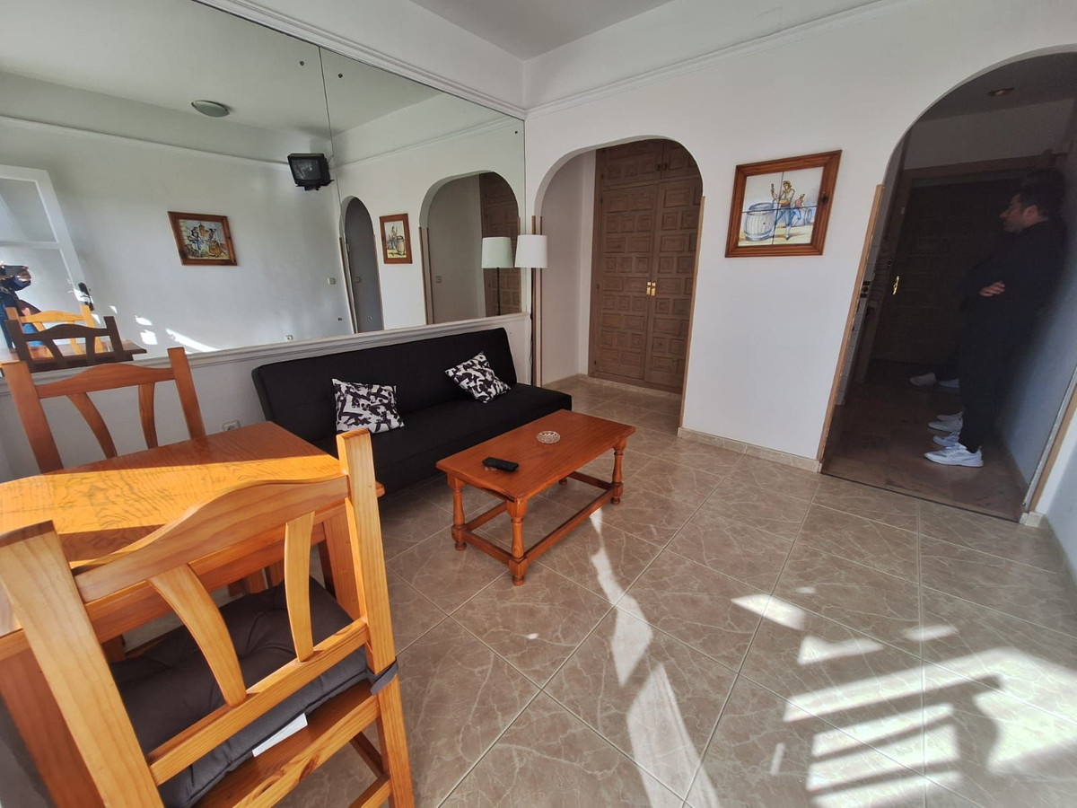 Apartment in Torremolinos - Photo 2