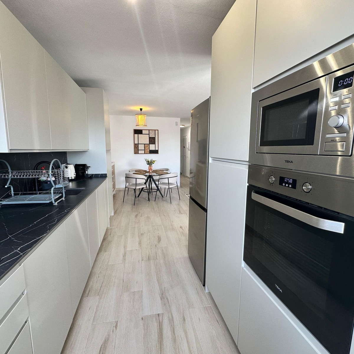 2 Bedroom Apartment in Mijas - Photo 14