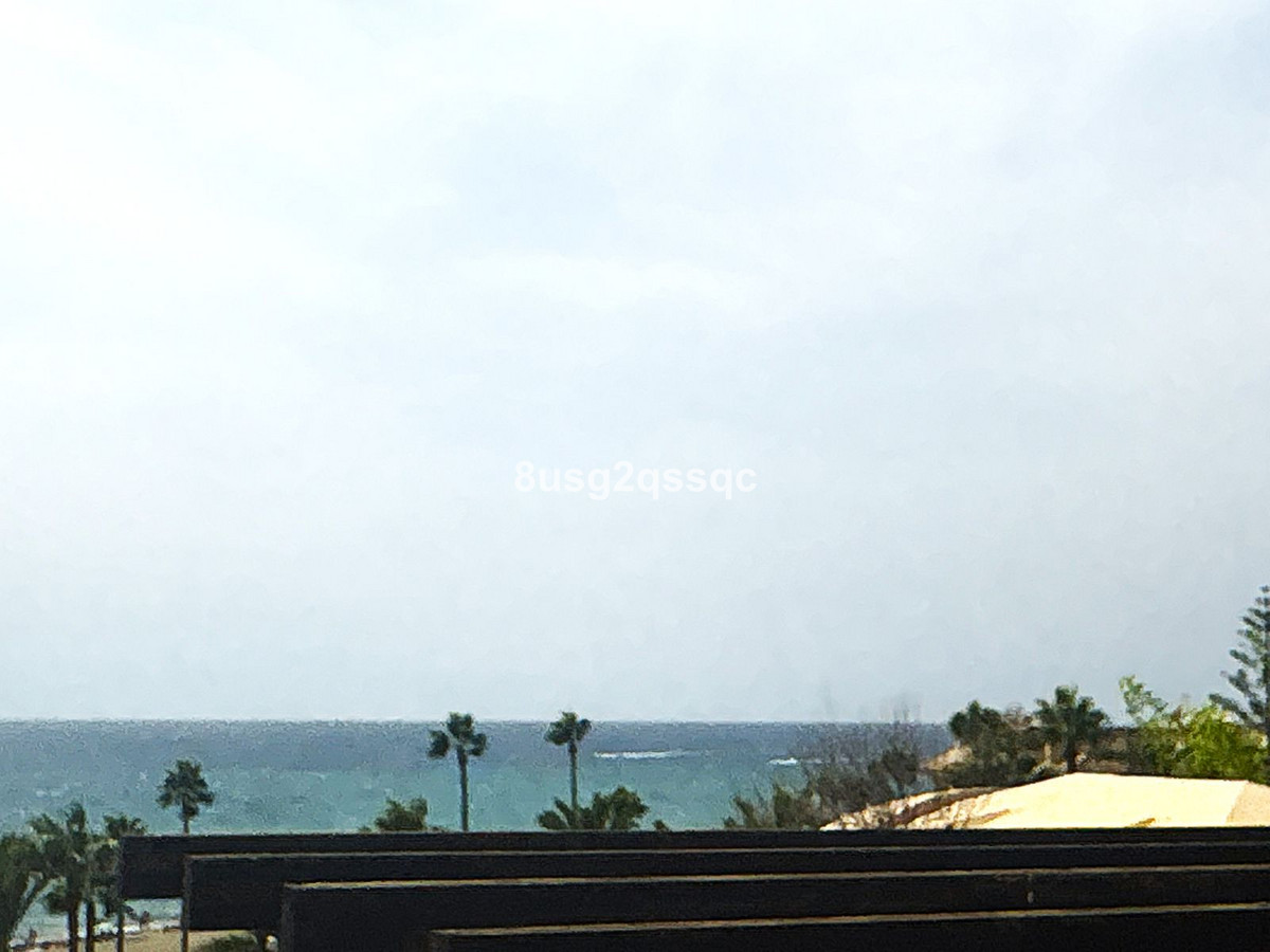 3 Bedroom Penthouse in Estepona - Photo 65