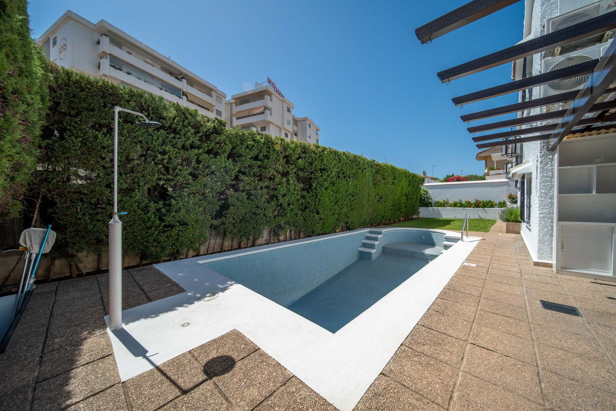 3 Bedroom Villa in Fuengirola - Photo 44