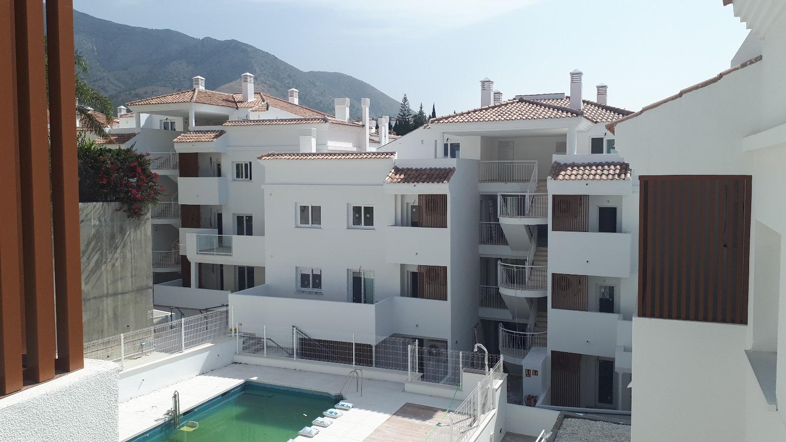 3 Bedroom Apartment in Fuengirola - Photo 4