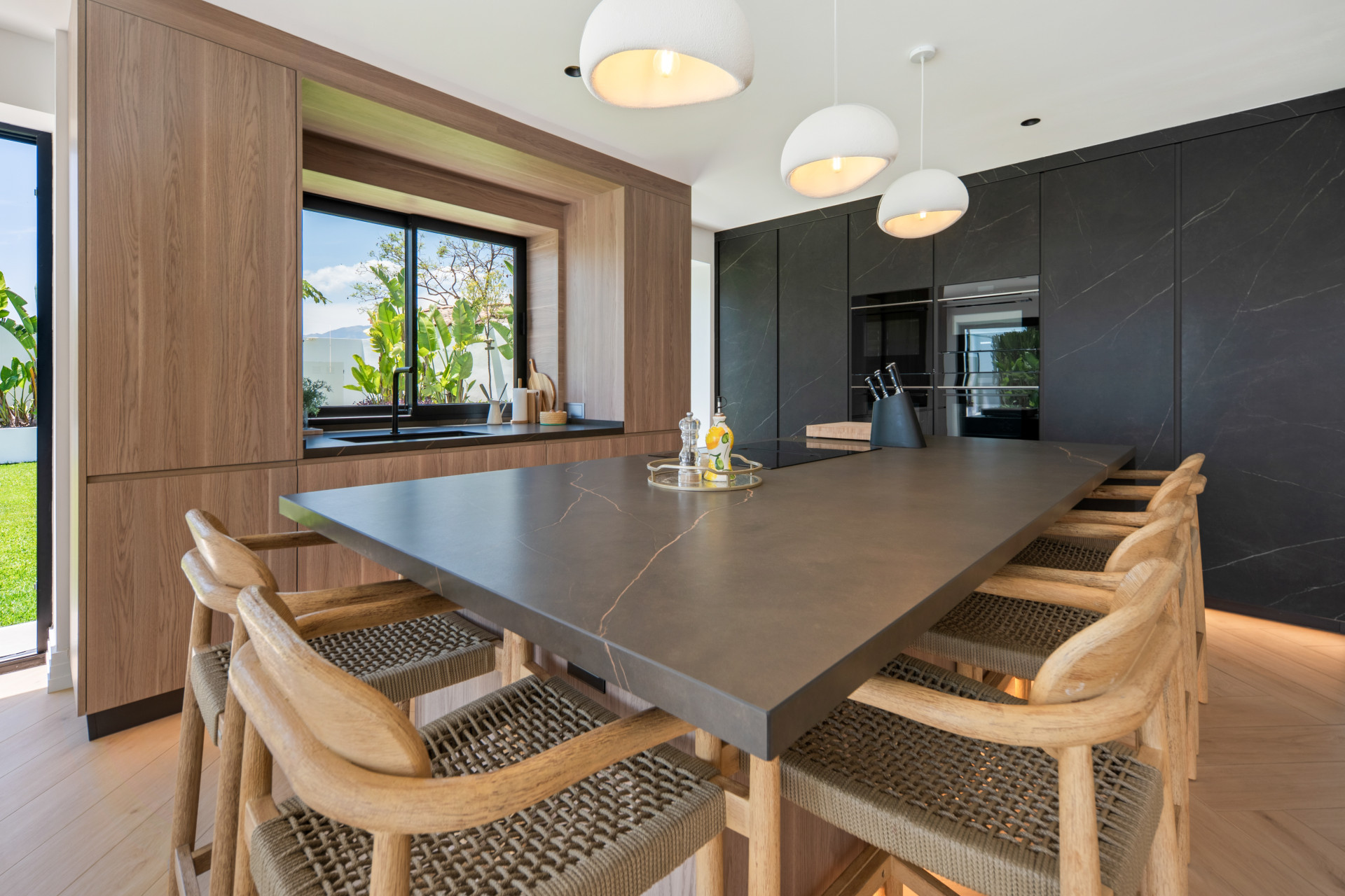 6 Bedroom Villa in Estepona - Photo 13