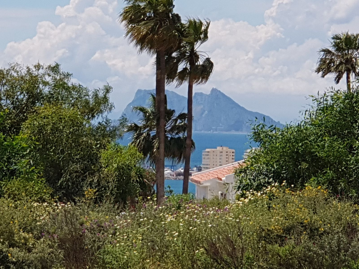 520 m² Plot in San Roque - Photo 2