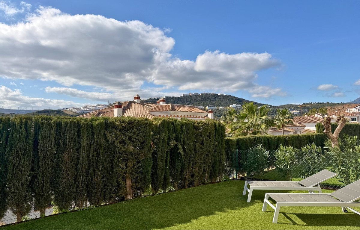 2 Bedroom Apartment in Casares - Photo 5