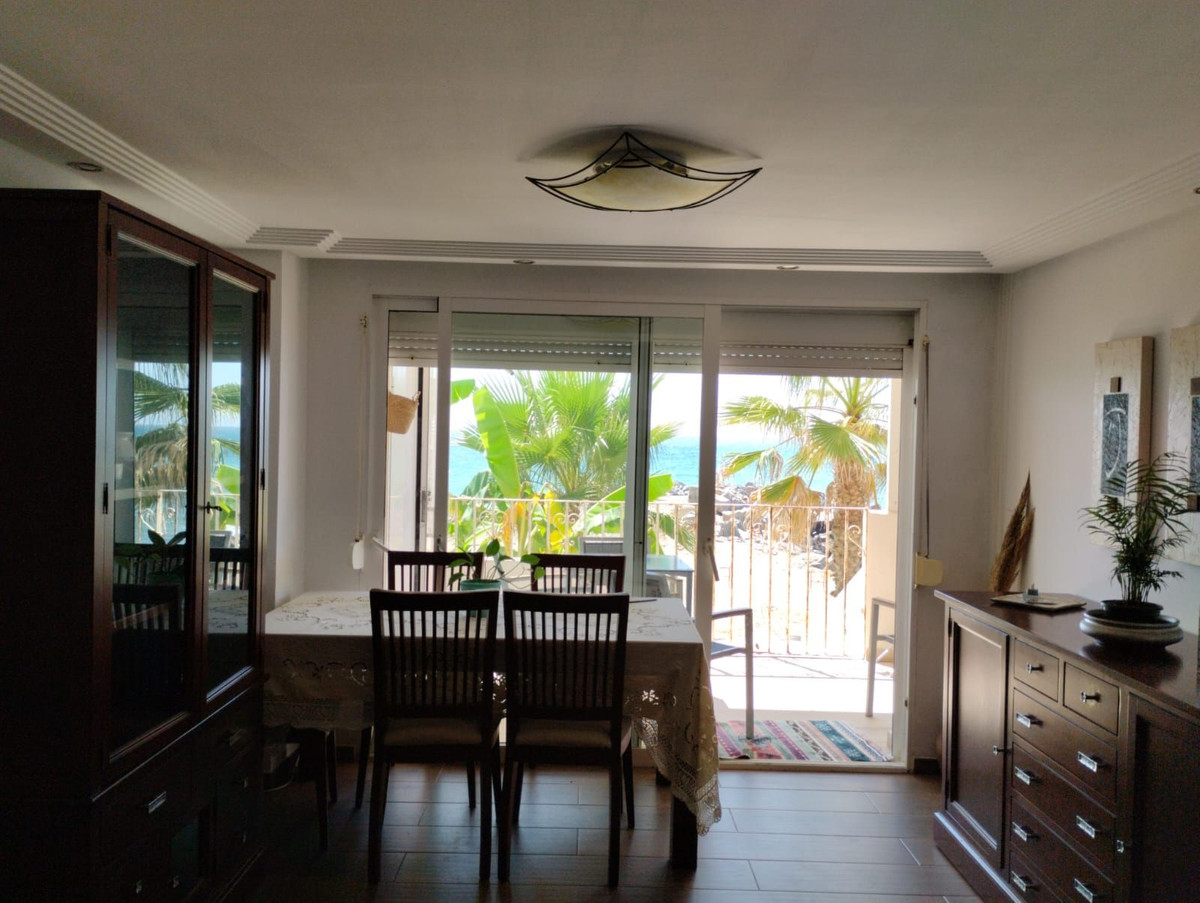 2 Bedroom Apartment in Benalmádena - Photo 9