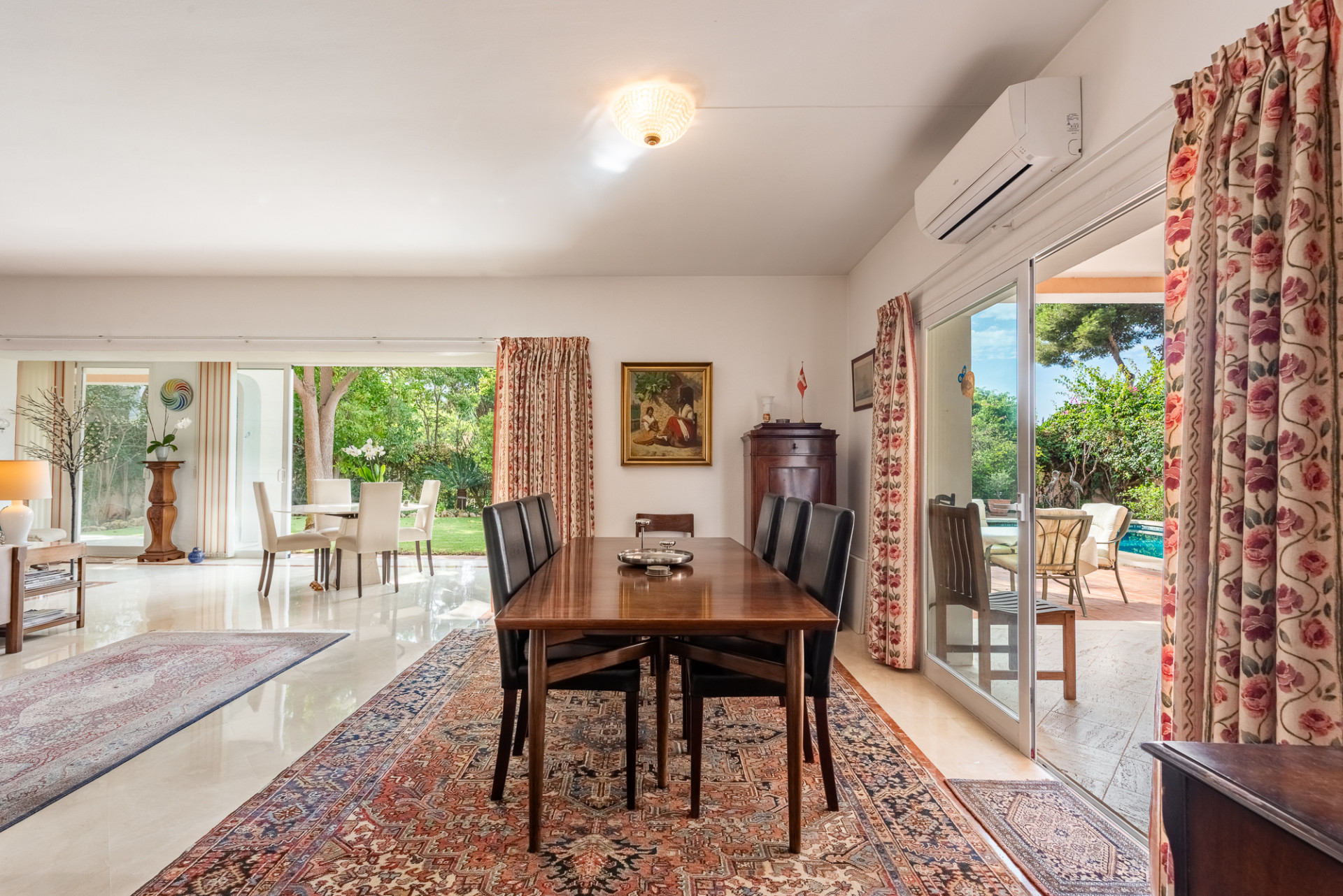 4 Bedroom Villa in Estepona - Photo 5
