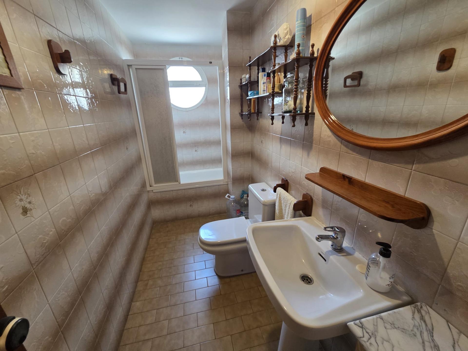 4 Bedroom Apartment in Fuengirola - Photo 14