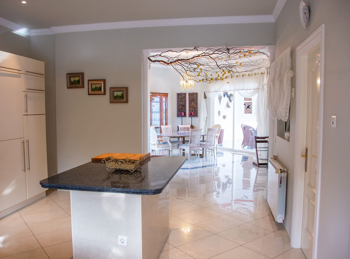 6 Bedroom Villa in Marbella - Foto 10