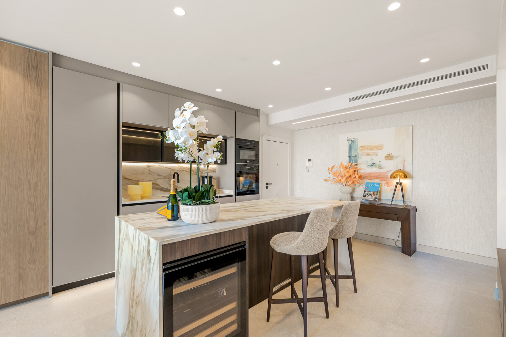 3 Bedroom Apartment in Estepona - Photo 13