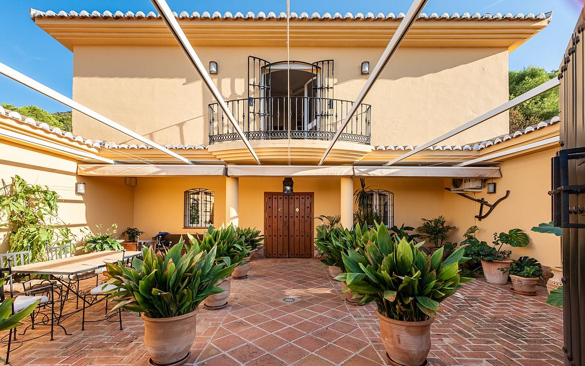 4 Bedroom Villa in Alhaurín de la Torre - Photo 4
