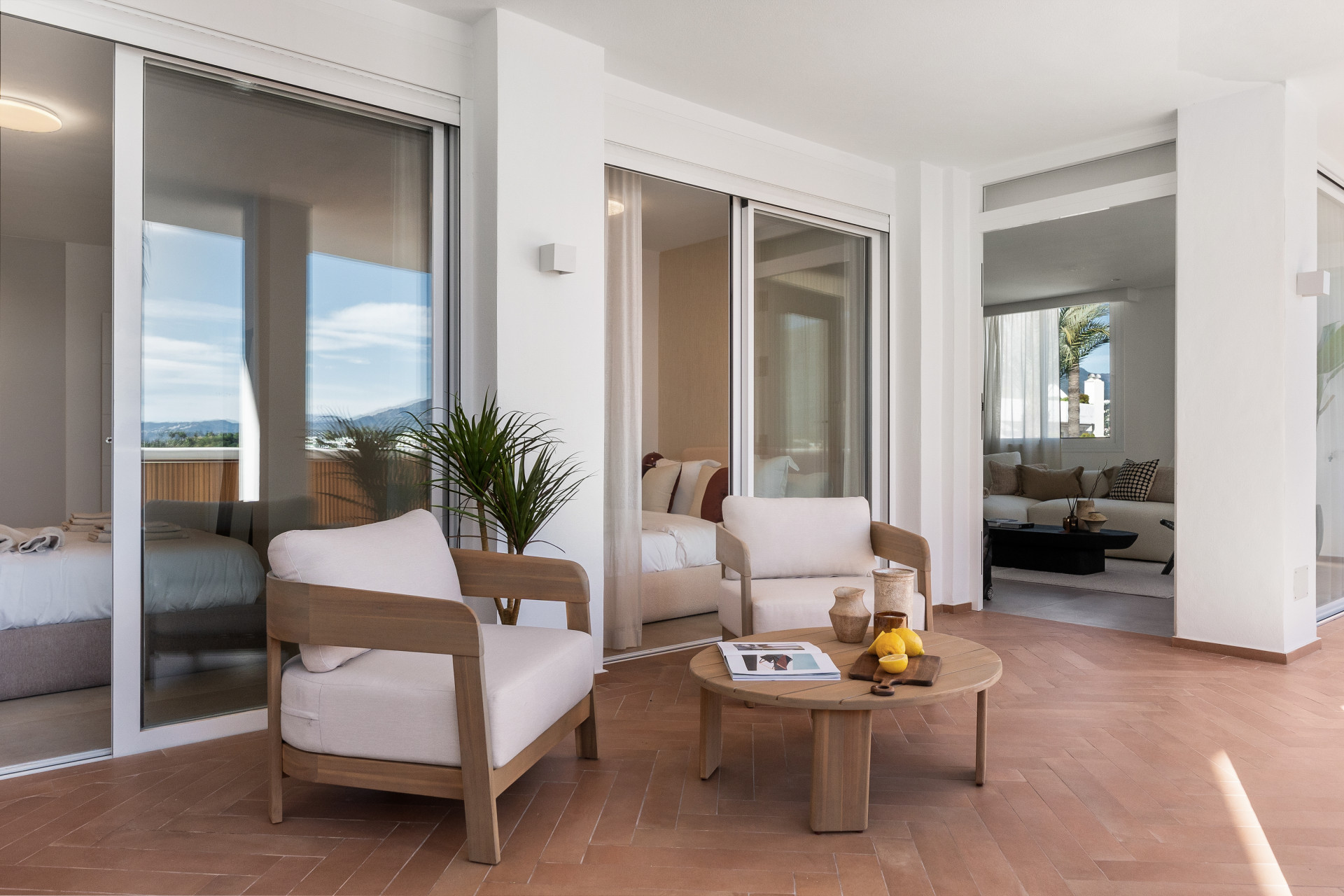 2 Bedroom Apartment in Marbella - Photo 30