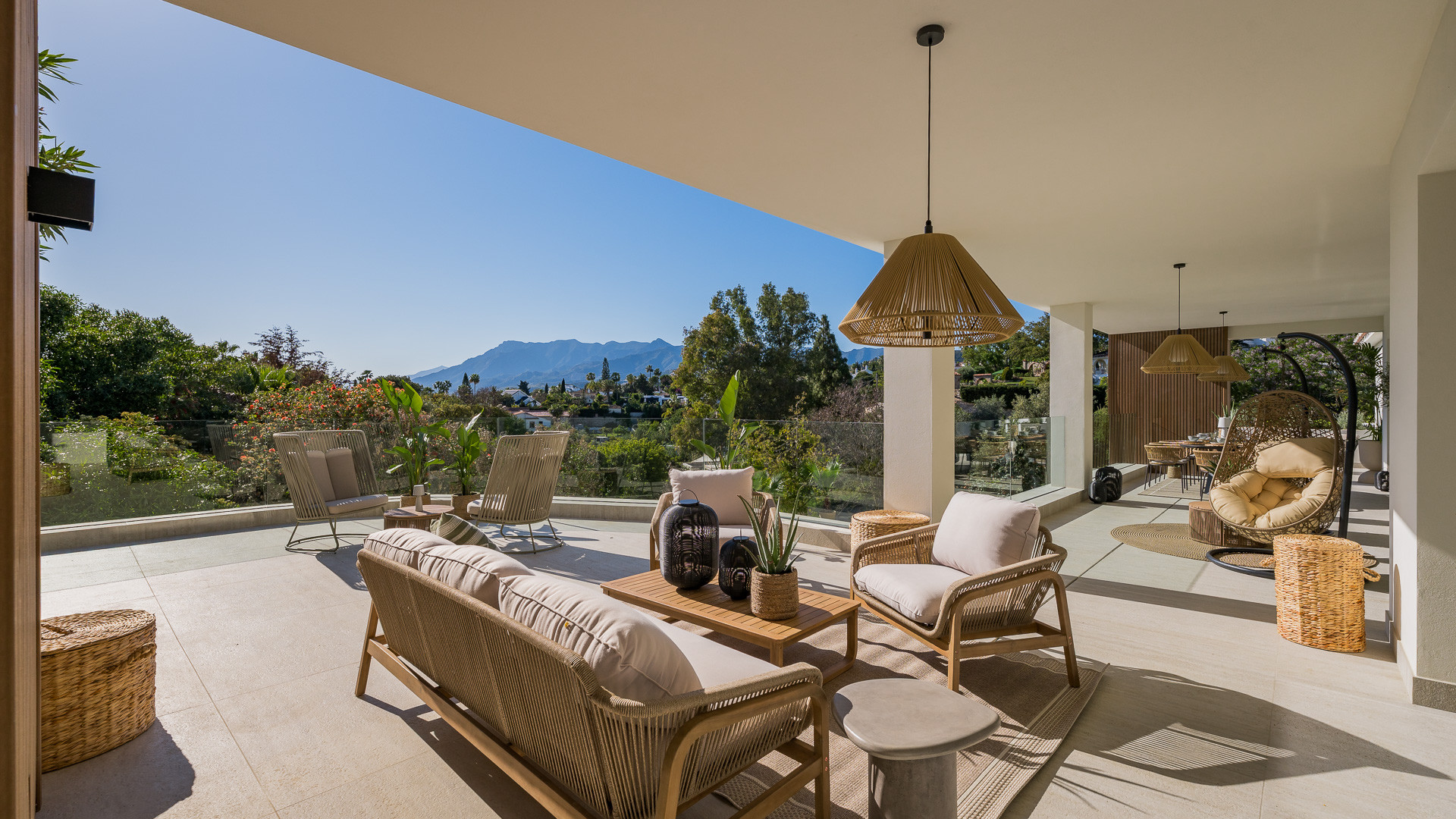 6 Bedroom Villa in Marbella - Photo 13