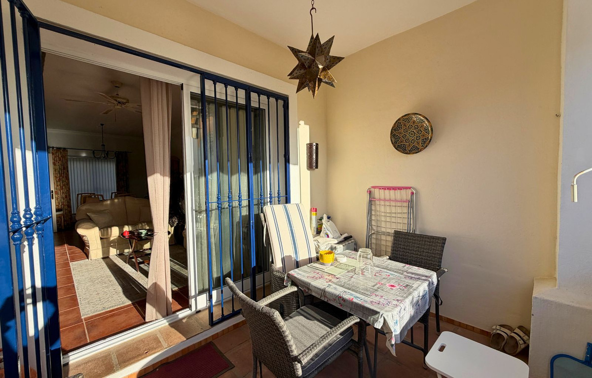 3 Bedroom Townhouse in Marbella - Photo 11