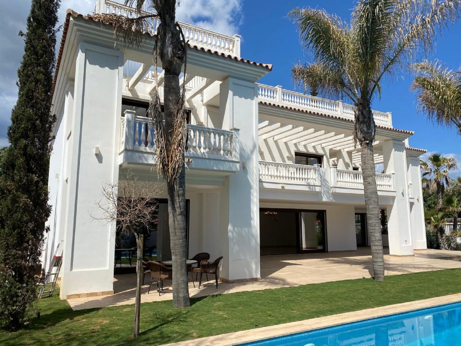 6 Bedroom Villa in Estepona - Фото 10