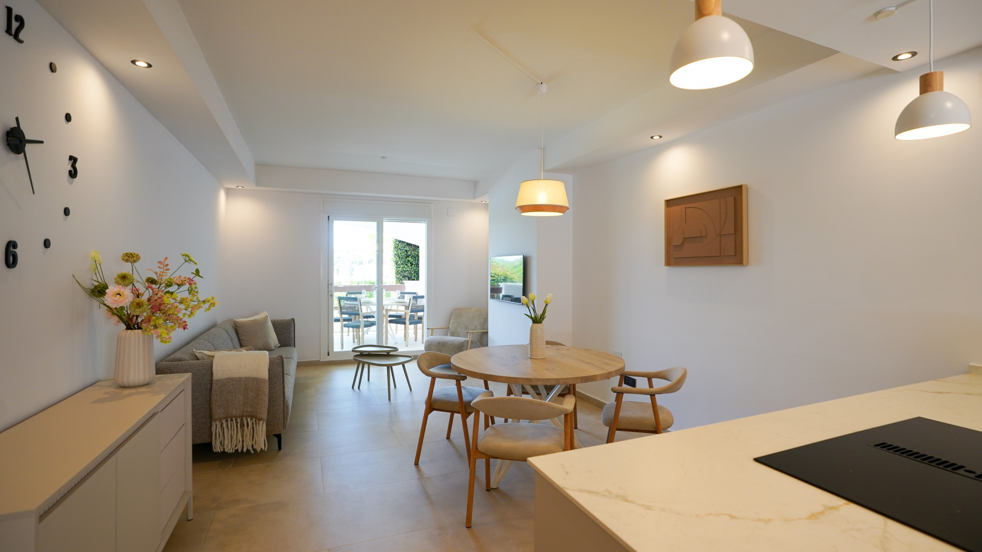 2 Bedroom Apartment in Marbella - Photo 6