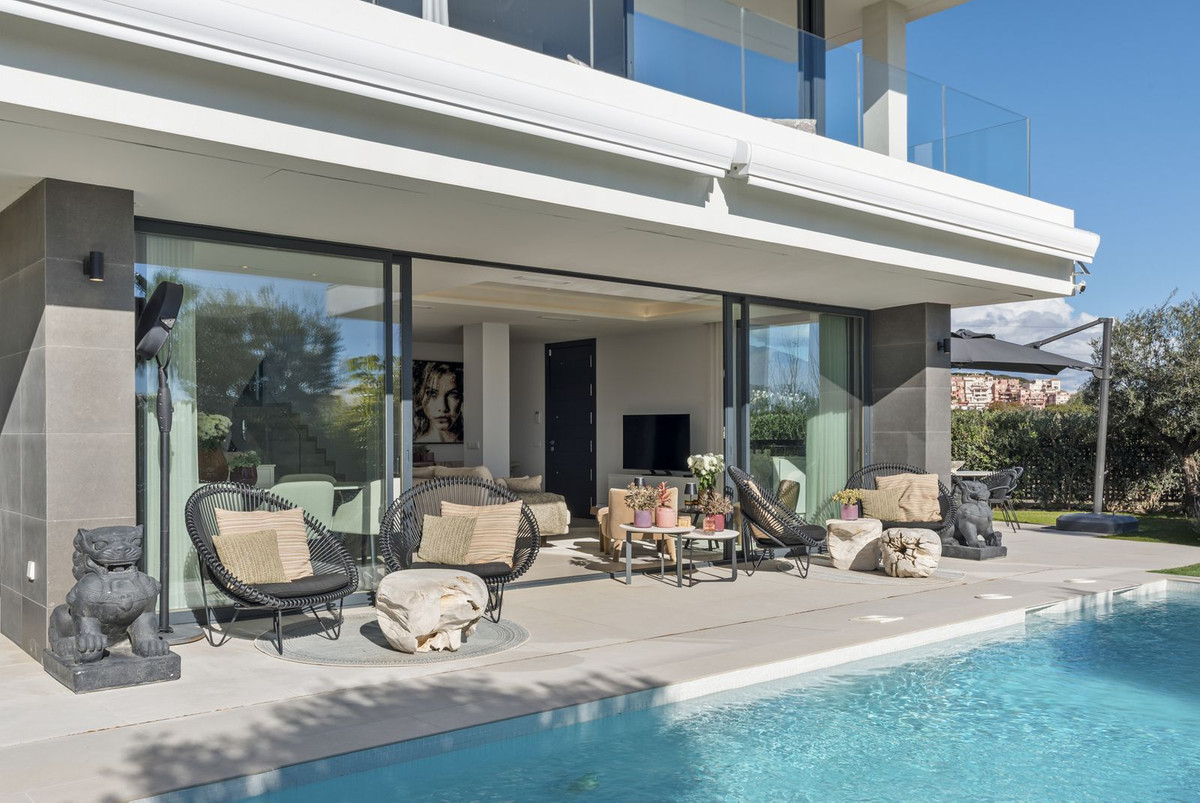 3 Bedroom Villa in La Duquesa - Photo 20