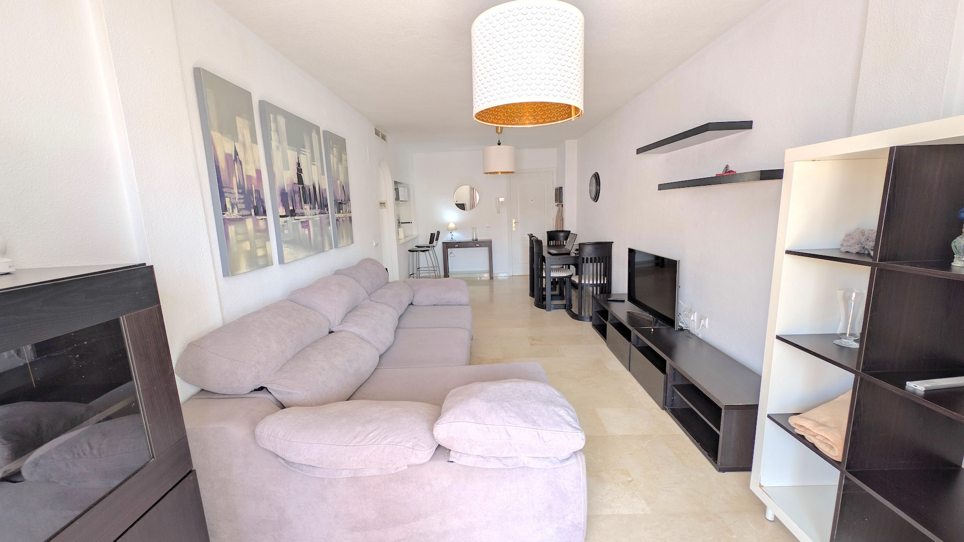 2 Bedroom Apartment in Benalmádena - Photo 9