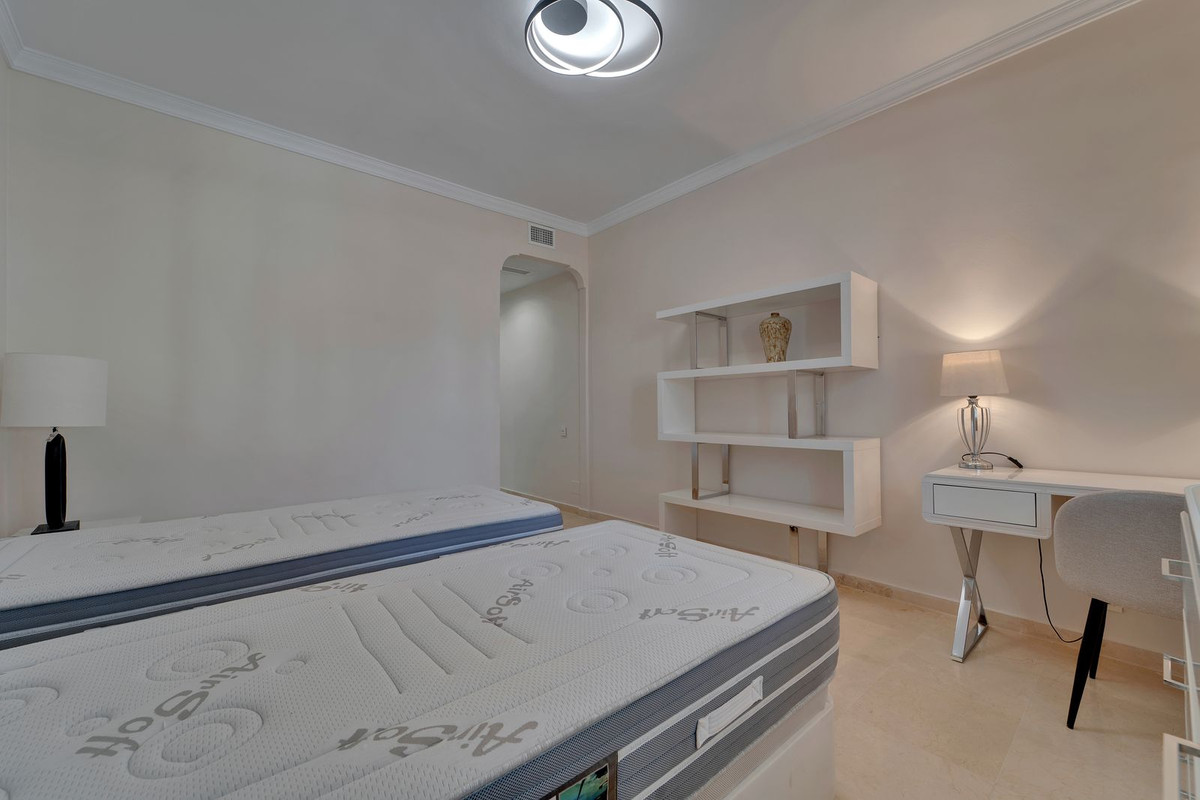 3 Bedroom Apartment in Benahavís - Foto 12