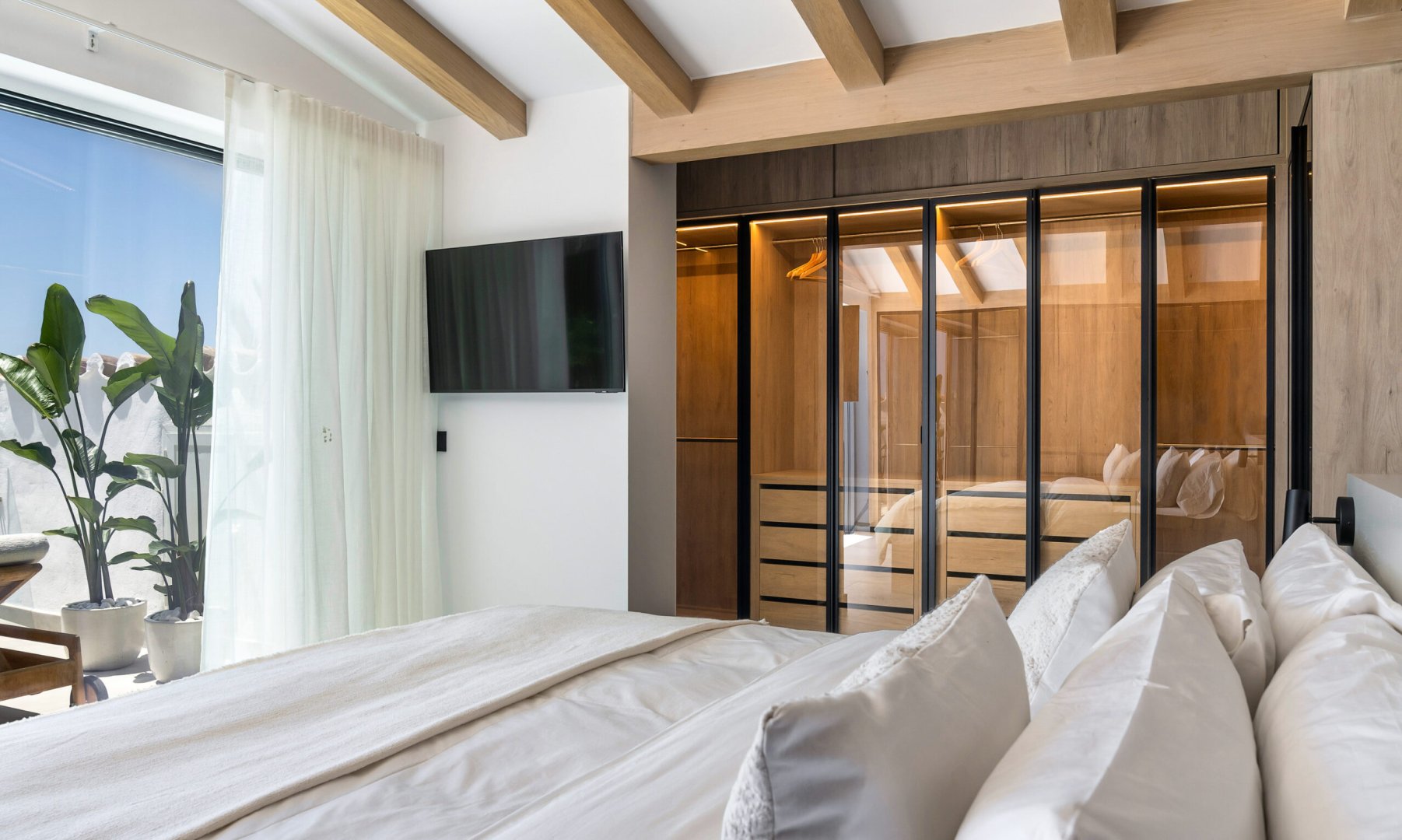 4 Bedroom Apartment in Marbella - Photo 50