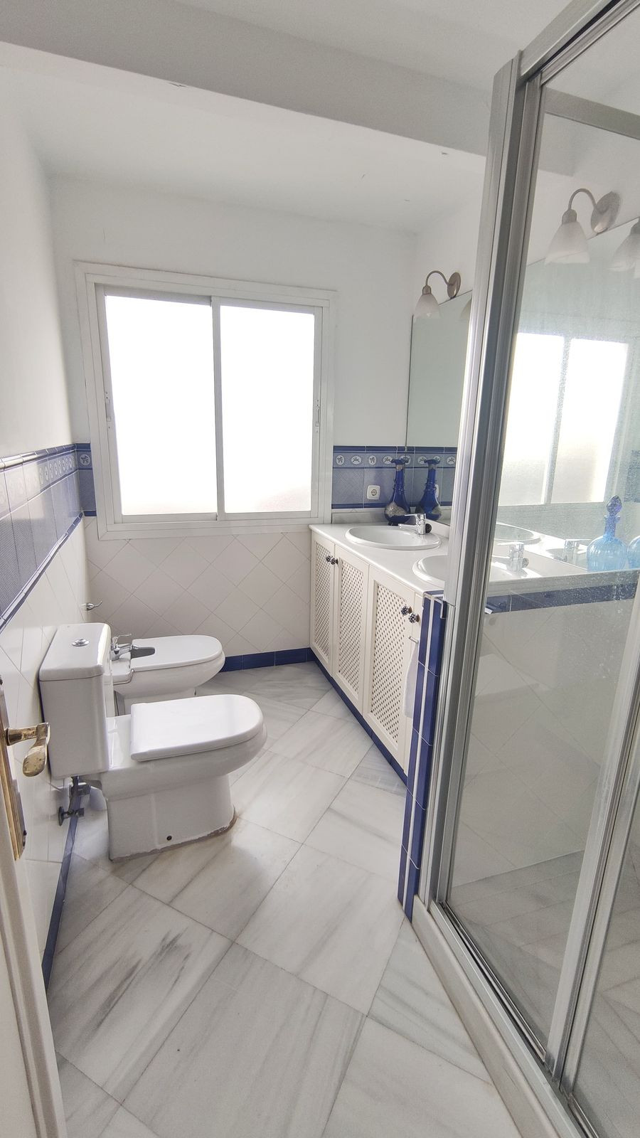 4 Bedroom Apartment in Marbella - Photo 8