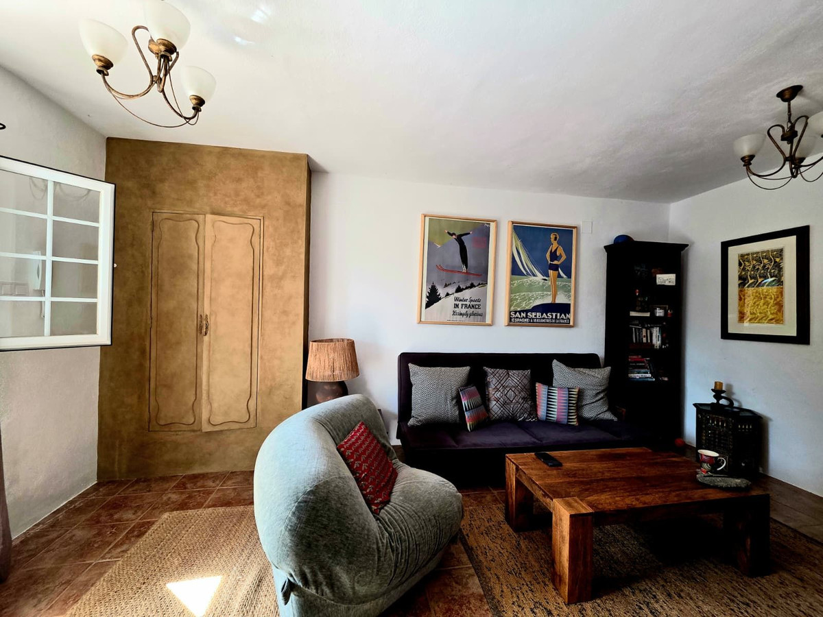 4 Bedroom Country house in Alhaurín el Grande - Photo 7