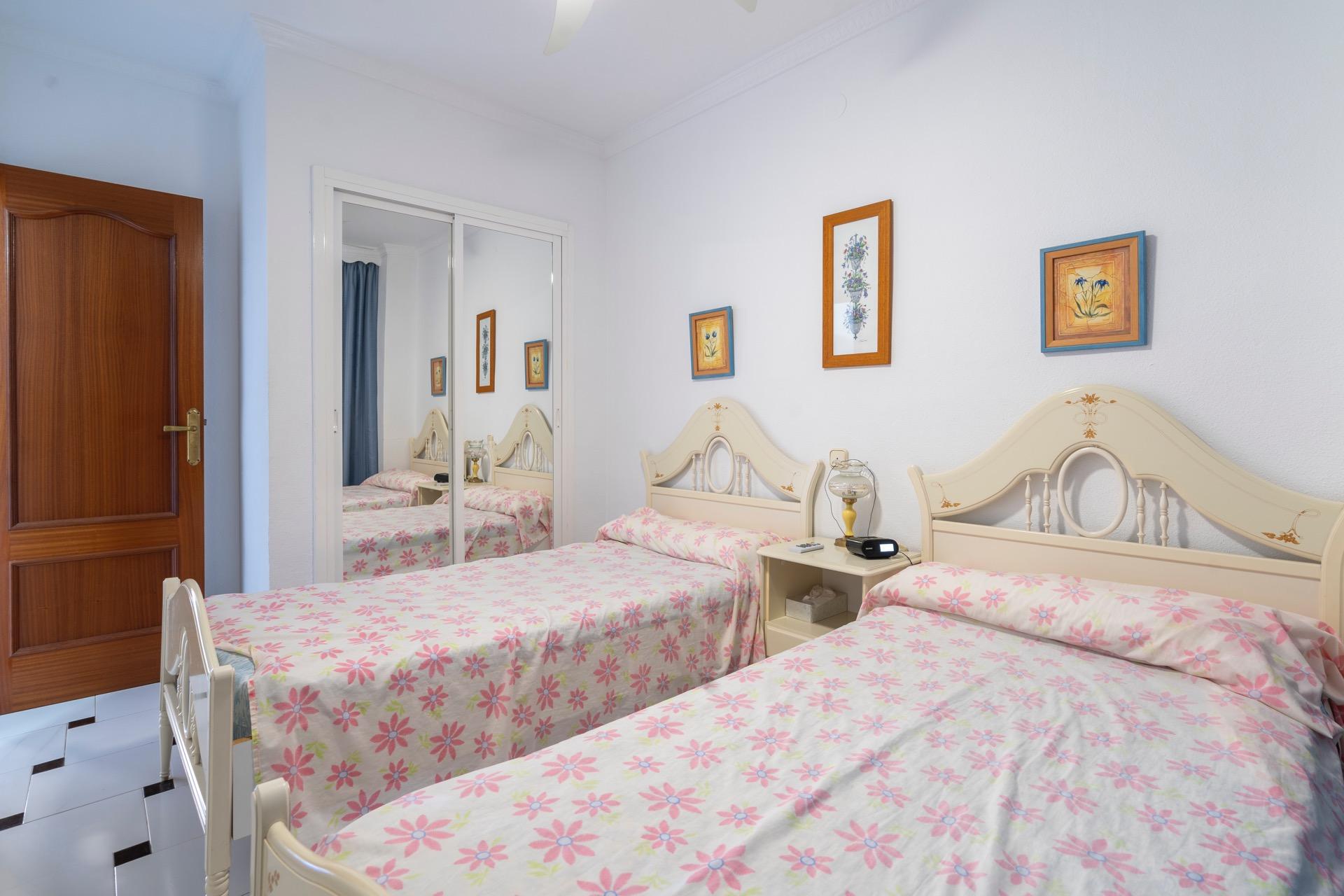 3 Bedroom Apartment in Fuengirola - Photo 17