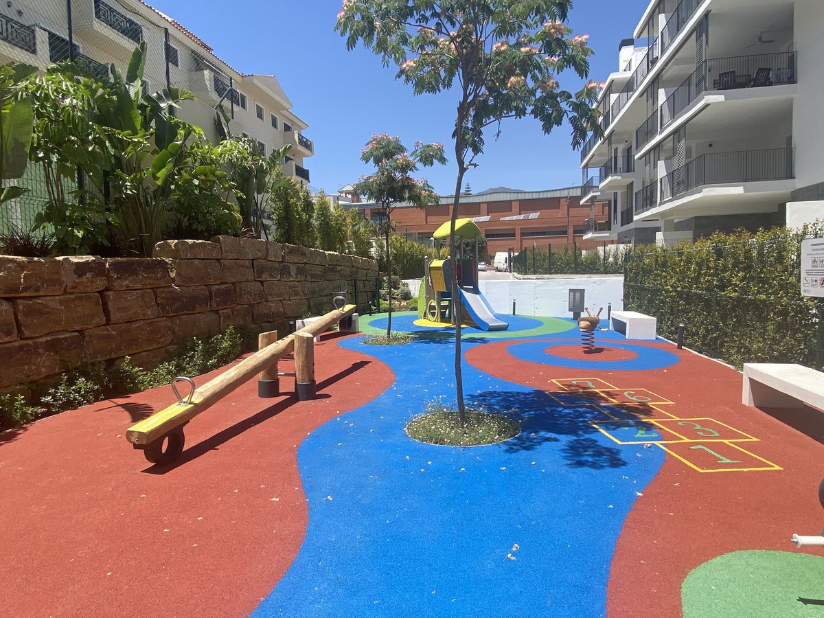 3 Bedroom Apartment in Estepona - Photo 37